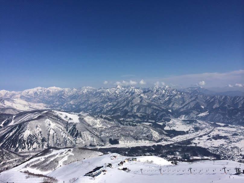 Mountside Jodel Hotel Hakuba Buitenkant foto